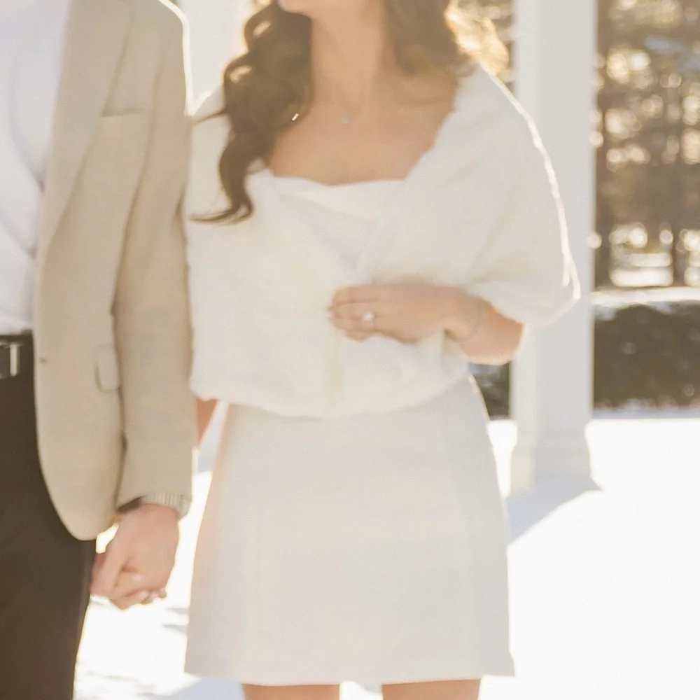 Elegant White Faux Fur Shawl - Picture 3 of 4